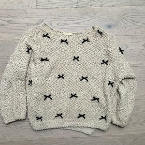 Bow sweater